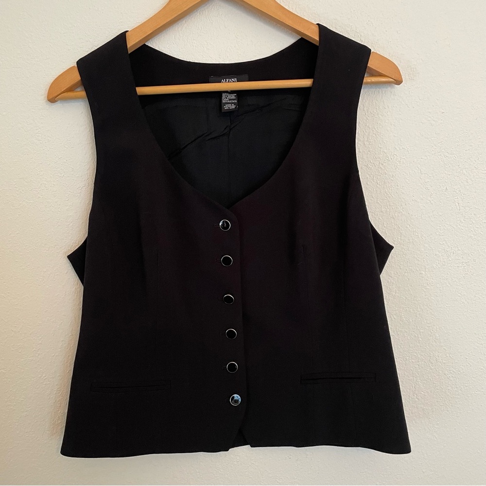 Alfani Women’s Lined Black‎ Vest Size 12 Business Tailored Button Up
